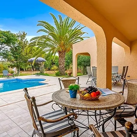 Ferrarias Sleeps 6 With Pool Air Con And Wifi Villa Ferrarias (Loule)