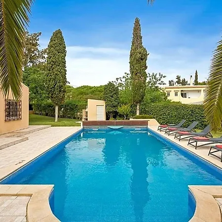 Ferrarias Sleeps 6 With Pool Air Con And Wifi Ferrarias (Loule)